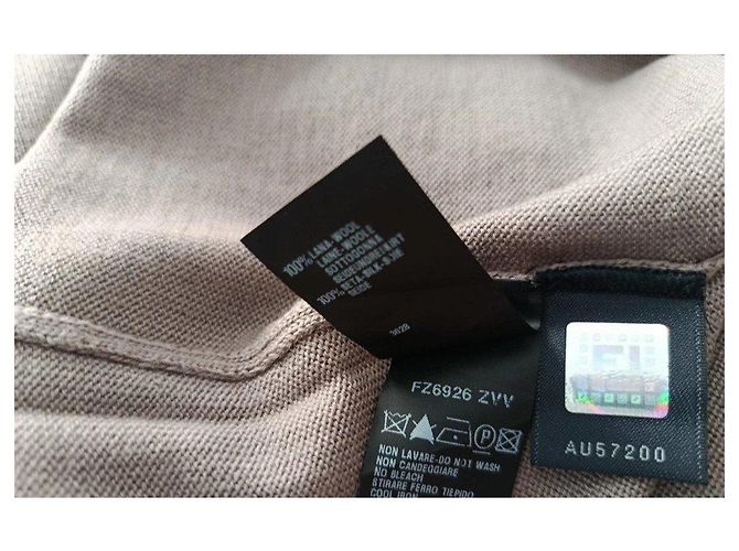 Fendi Tunika-Kleid aus beiger Wolle mit verzierter Gürtel - Ansicht 5