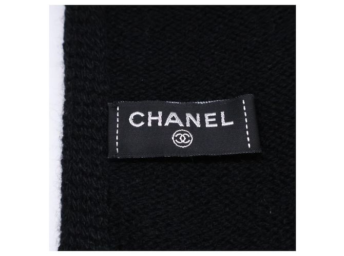 Stola in cashmere nero Chanel - vista 5