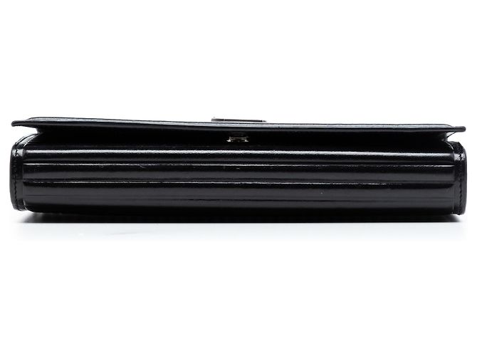 Saint Laurent Kate Monogramm Umhängetasche aus schwarzem gestepptem Kalbsleder, Größe Medium - Ansicht 3