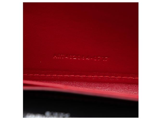 Saint Laurent Kate Monogramm Umhängetasche aus schwarzem gestepptem Kalbsleder, Größe Medium - Ansicht 6