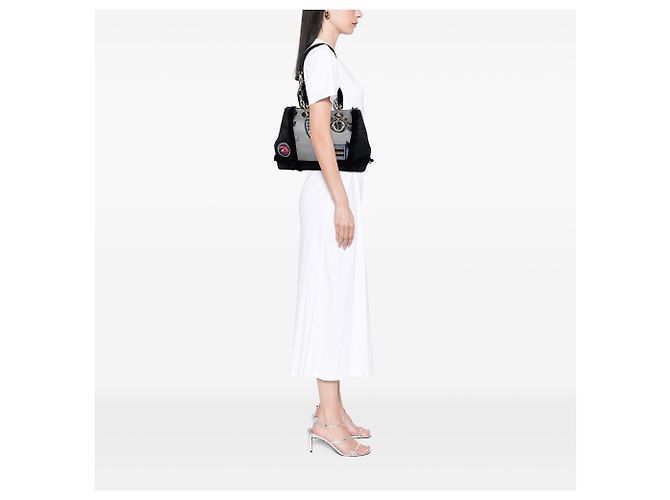 Bolsa D Light em denim preto com patch Dior - vista 7