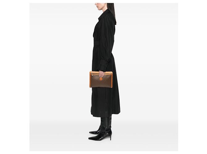 Céline Clutch de lona revestida Celine Marrón Macadam Castaño - vista 10