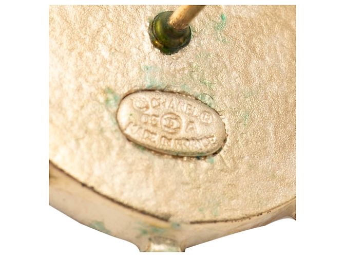Orecchini Chanel Gold CC placcati oro, perle sintetiche e strass, motivo timone, chiusura a perno D'oro - vista 5