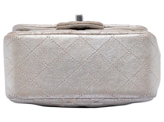 Chanel Mini Square Classic Marrone Lambskin Metallizzato con Patta Singola Taupe - vista 3