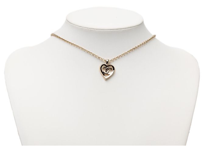 Collana con pendente a cuore Chanel Gold CC placcato oro D'oro - vista 4