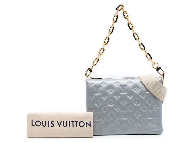Louis Vuitton Coussin PM in agnello goffrato Monogram argento - vista 7