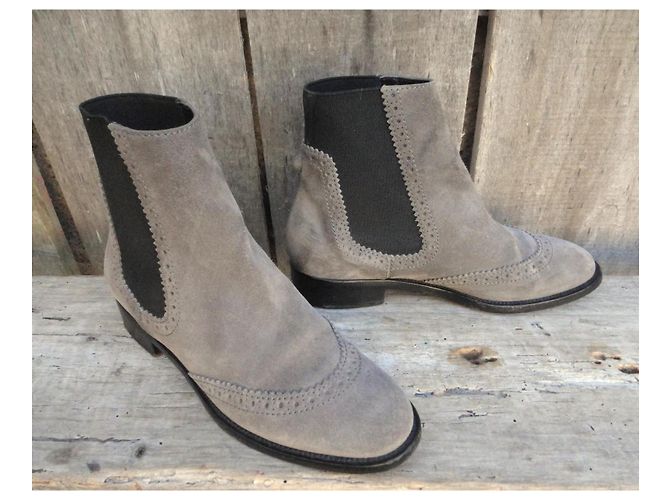 Balenciaga Botines Chelsea de Ante Gris - vista 2