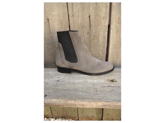 Balenciaga Botines Chelsea de Ante Gris - vista 8