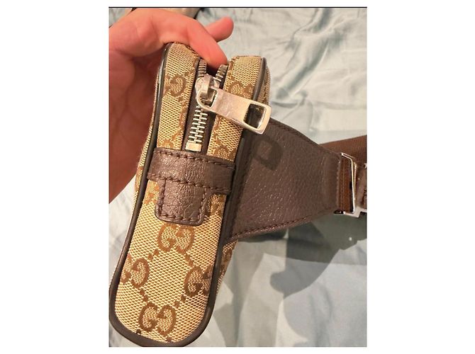 Marsupio Gucci GG Supreme Monogram marrone e beige - vista 7