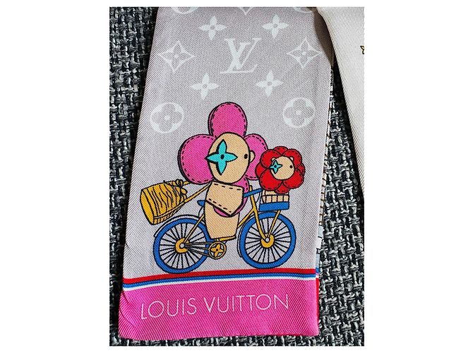 Louis Vuitton Bandeau Monogram Vivienne Paris Natale 2021 Rosa Bianco Rosso Blu Beige D'oro - vista 4