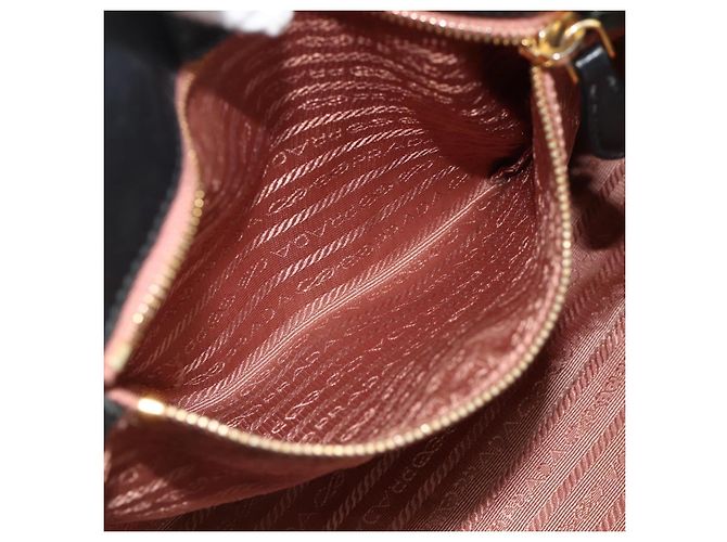 Borsa a mano PRADA Ribbon Nylon Nero Oro Auth 179608 D'oro - vista 21