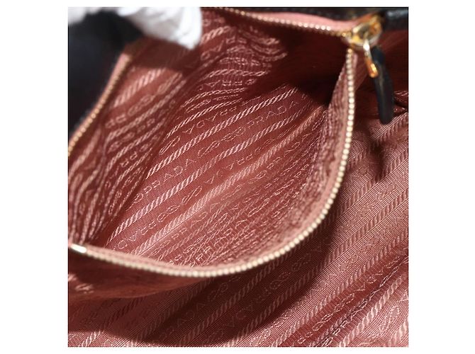 Borsa a mano PRADA Ribbon Nylon Nero Oro Auth 179608 D'oro - vista 23
