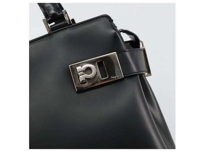Borsa a mano Salvatore Ferragamo Gancini in pelle 2way nera argento Auth ka4288 Nero - vista 17