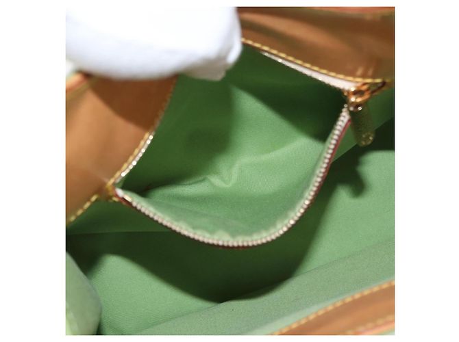 LOUIS VUITTON Monogram Mini Sac Catline Bag Almond Green M92931 LV Auth 179578V - vista 23