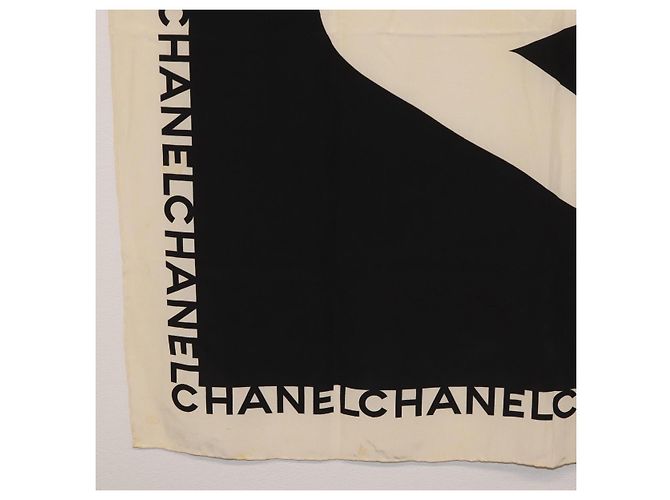 Bufanda CHANEL de seda negra CC Auth BA12630 Negro - vista 8