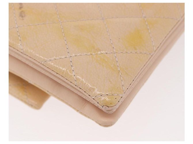 CHANEL Matelasse Chain Shoulder Bag Patent leather Beige Gold CC Auth 179868A D'oro - vista 16