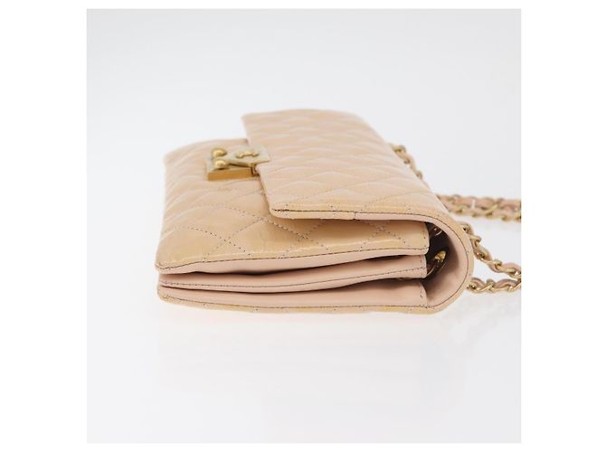 CHANEL Matelasse Chain Shoulder Bag Patent leather Beige Gold CC Auth 179868A D'oro - vista 4