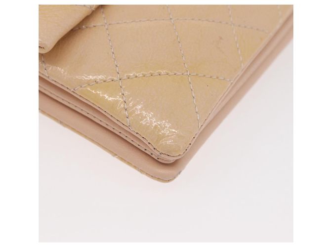 CHANEL Matelasse Chain Shoulder Bag Patent leather Beige Gold CC Auth 179868A D'oro - vista 9