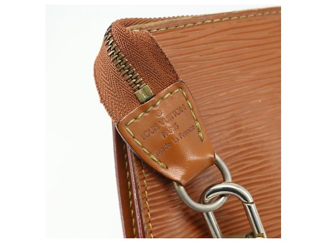 LOUIS VUITTON Epi Pochette Accessoires Pochette Marrone M52953 LV Auth 179623 - vista 18