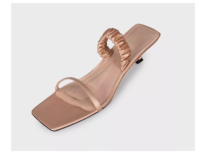 Khaite Kitten Heel Mules aus rosa Textil - Größe 38 Gebraucht - Ansicht 3