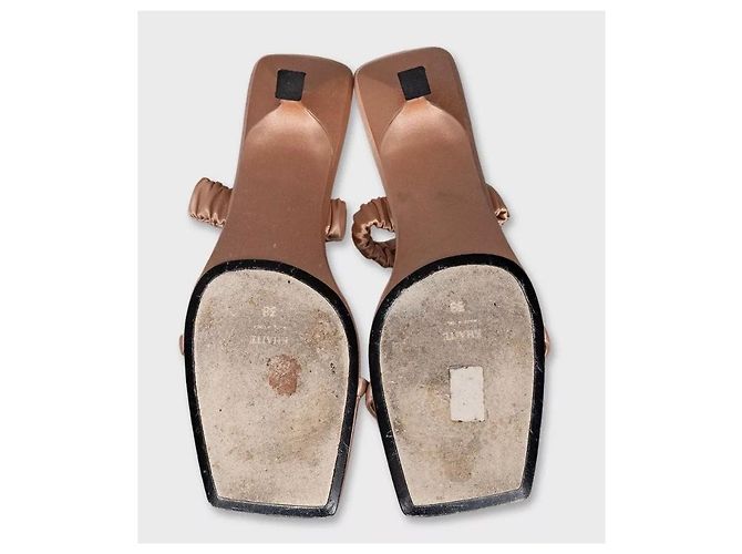 Khaite Kitten Heel Mules aus rosa Textil - Größe 38 Gebraucht - Ansicht 5