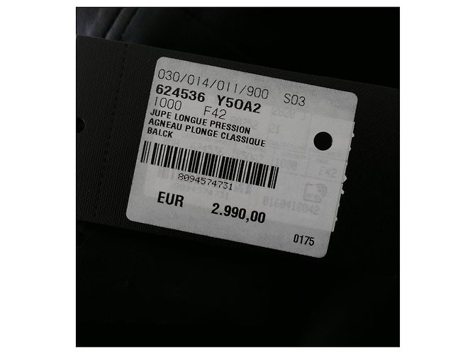 Saint Laurent Saia midi em couro preto com botões frontais - vista 8