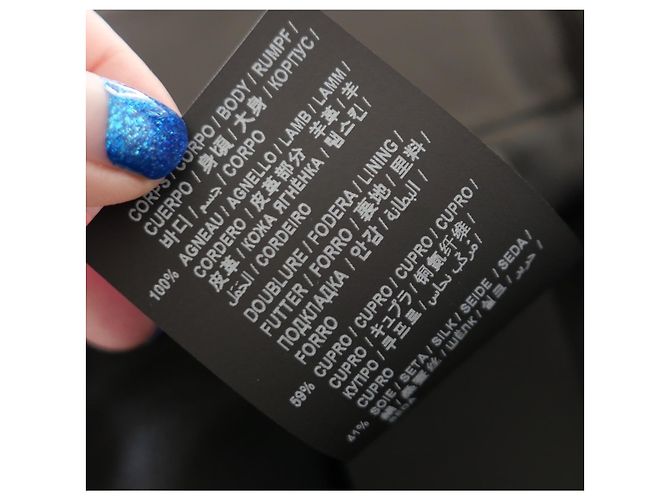 Saint Laurent Saia midi em couro preto com botões frontais - vista 9