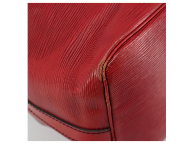 Borsa a Spalla LOUIS VUITTON Epi Petit Noe Rosso M44107 LV Auth 179148 - vista 16