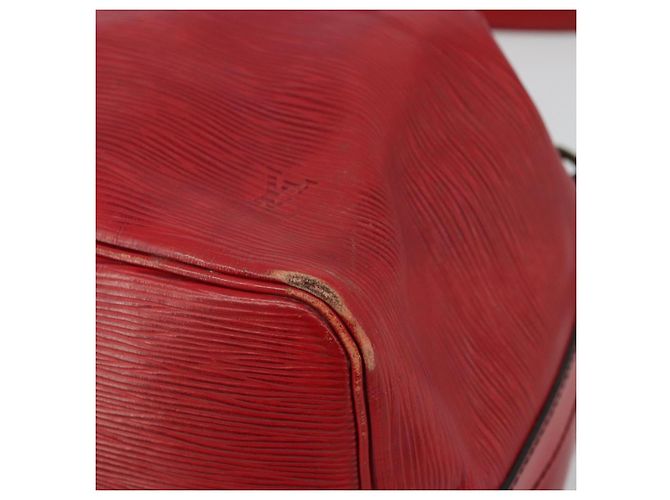 Borsa a Spalla LOUIS VUITTON Epi Petit Noe Rosso M44107 LV Auth 179148 - vista 9