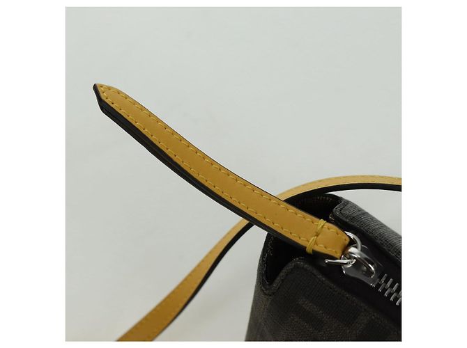 FENDI x FRGMT x POKMON Zucca Canvas By The Way Mini Dragonite Auth 167297SM Marrone Nero - vista 23