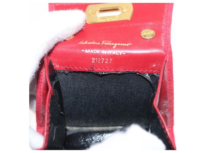 Borsa a tracolla Salvatore Ferragamo Chain Gancini in scamosciato rosso e oro Autentica 179999 - vista 12