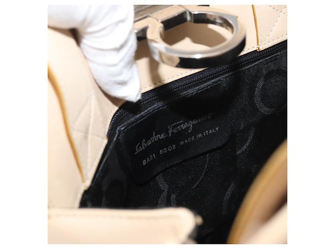 Borsa Salvatore Ferragamo Gancini in pelle 2way Beige Argento Auth BA12510 - vista 12