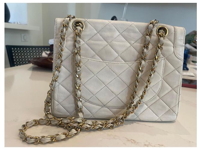 Borsa a tracolla Chanel Diana in pelle bianca Bianco - vista 3