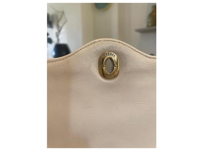 Borsa a tracolla Chanel Diana in pelle bianca Bianco - vista 4