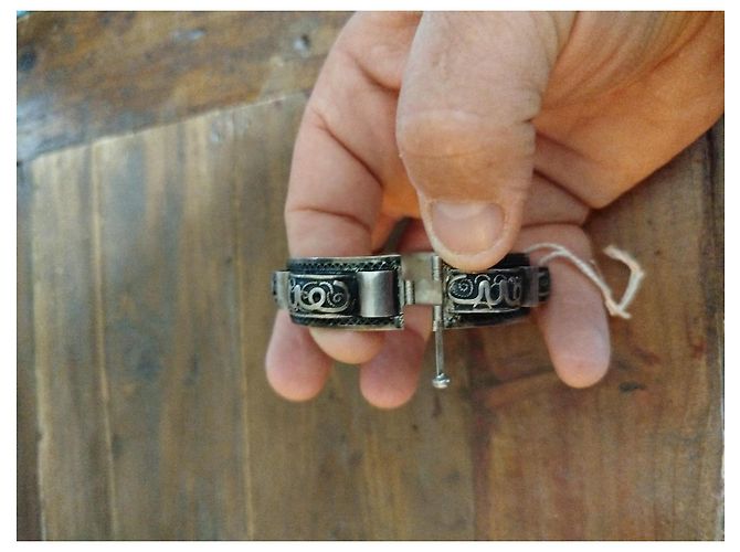 Autre Marque Bracelet jonc oriental ouvragé en argent Multicolore - vue 6