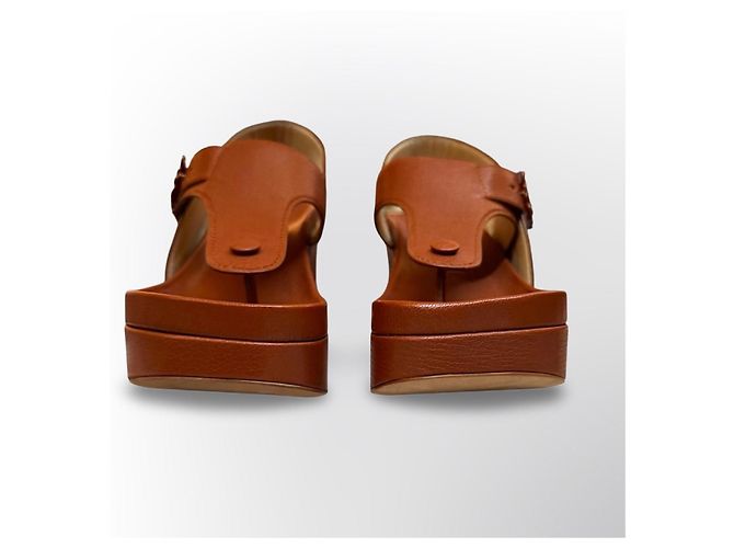 Loewe Anagram Sandali con Zeppa in Pelle Marrone Cammello - vista 12