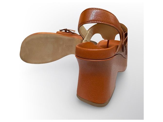 Loewe Anagram Sandali con Zeppa in Pelle Marrone Cammello - vista 15