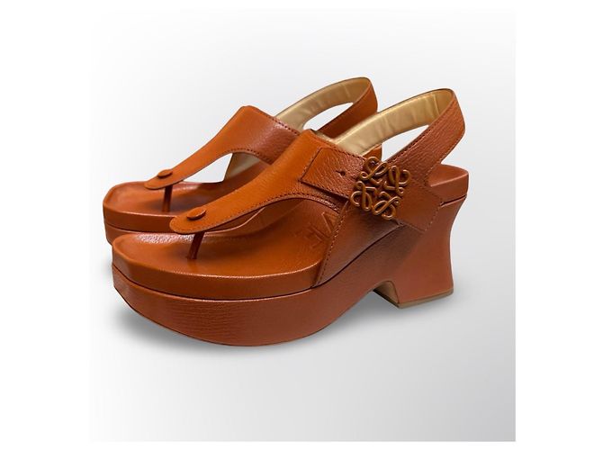 Loewe Anagram Sandali con Zeppa in Pelle Marrone Cammello - vista 6