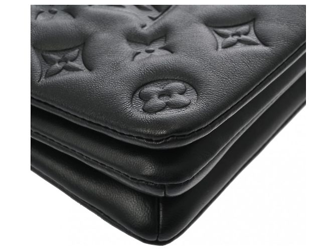 Pochette Coussin in Monogram Embossed Louis Vuitton Noir Nero - vista 7