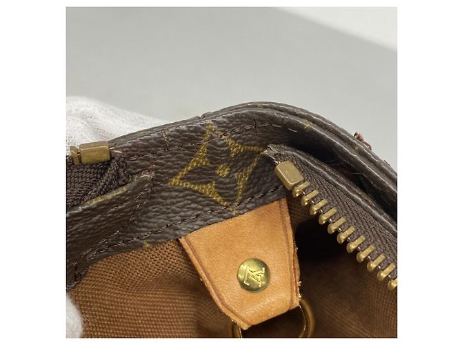 Borsa Tote Cabas Mezzo Monogram Louis Vuitton Marrone - vista 8