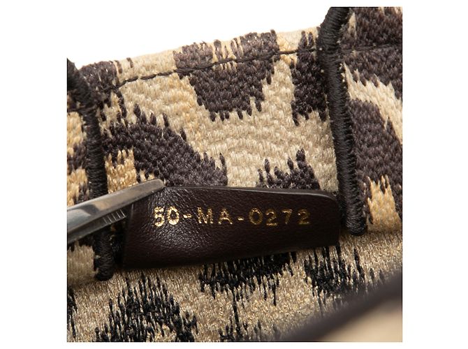 Dior Beige Mizza Mini Embroidered Canvas Leopard Vertical Book Tote - vista 6