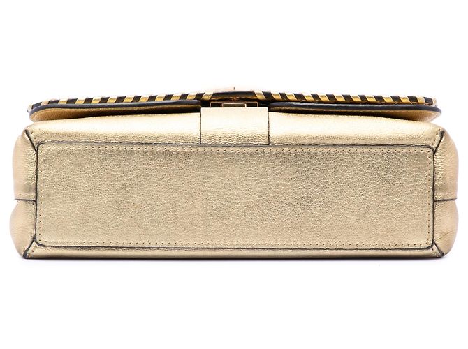 Bolsa Louis Vuitton Cuir Plume Ecume Gold Metallic Very Chain Dourado - vista 3