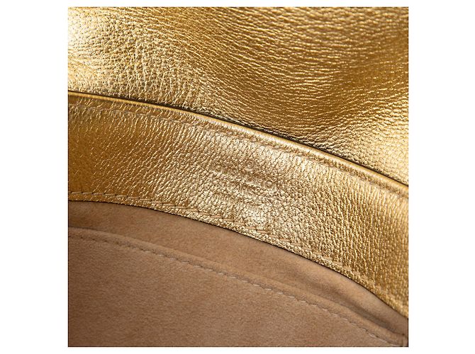 Bolsa Louis Vuitton Cuir Plume Ecume Gold Metallic Very Chain Dourado - vista 5