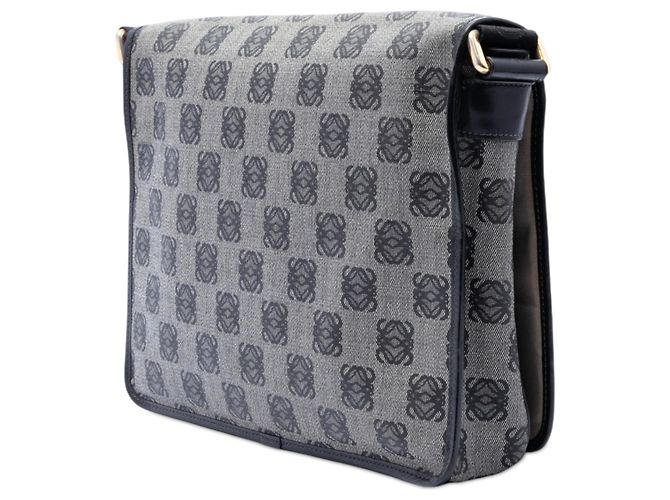 LOEWE Messenger Bag aus beschichteter Canvas mit Anagram-Motiv in Grau Braun - Ansicht 2