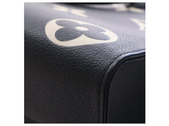 Louis Vuitton Black Bicolor Monogram Empreinte Giant Onthego MM Nero - vista 8