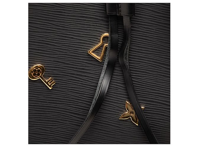 Néonoé Louis Vuitton Black Epi Love Lock Neonoe Preto - vista 7