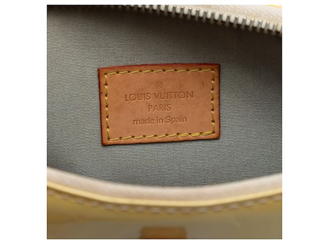Louis Vuitton Mallory Square in Vernis Monogram Giallo Yellow - view 5