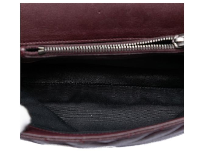 Borsa College Saint Laurent in pelle di pecora con monogramma e Chevron rosso, misura Medium Bordò - vista 4