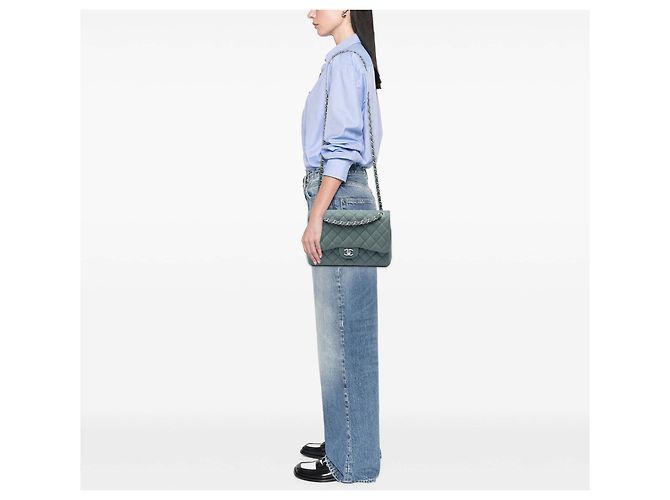 Chanel Blue Jumbo Classic Iridescent Caviar Double Flap Turchese - vista 7
