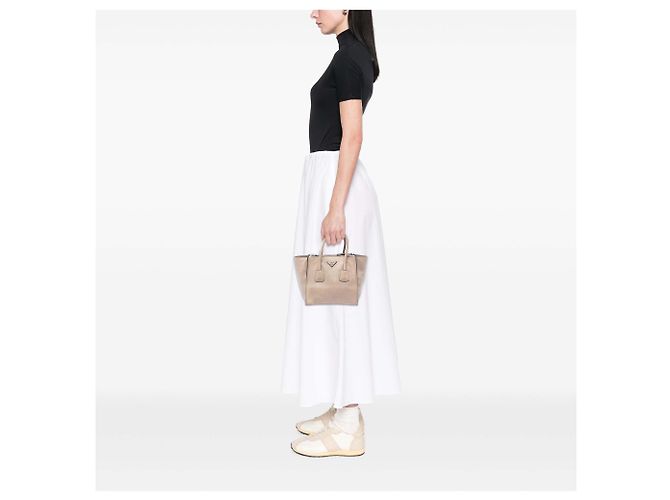 Bolso Prada Beige Small Glace Calf Twin Pocket - vista 6